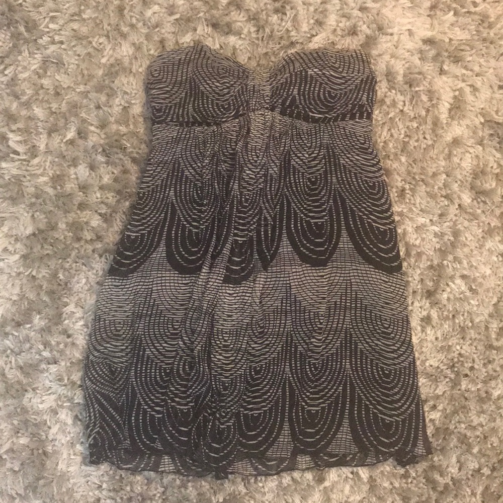 Strapless dress